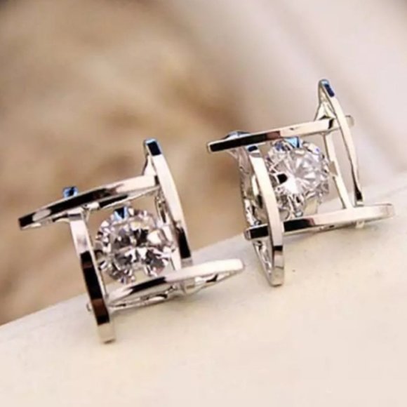 *NEW Round Solitaire Caged Diamond Stud Earrings - Picture 4 of 10